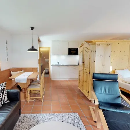 Maurus A4 Apartment *